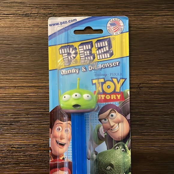 PEZ Disney Pixar Toy Story Buzz Lightyear & Green Alien Set of 2 Dispensers - Picture 4 of 8